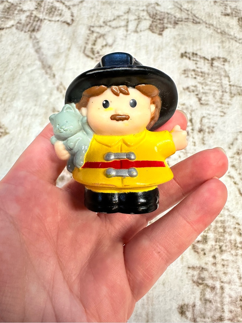 Fisher Price Little People Yellow Firefighter Figurine Toy with Grey Cat 2001